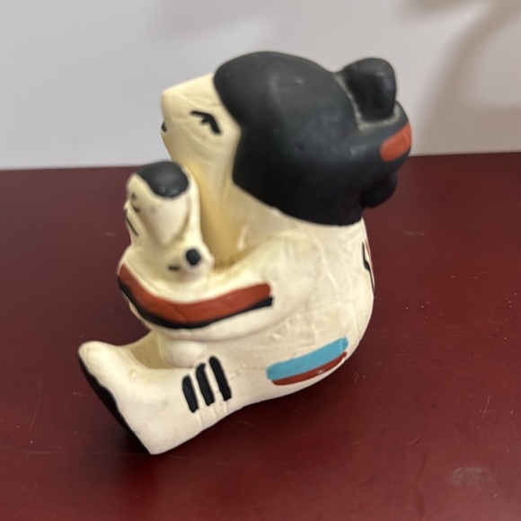 Tesa 3" Native Storyteller W/ 2 Children Hand Painted USA Southwest Folk Art - Picture 4 of 5